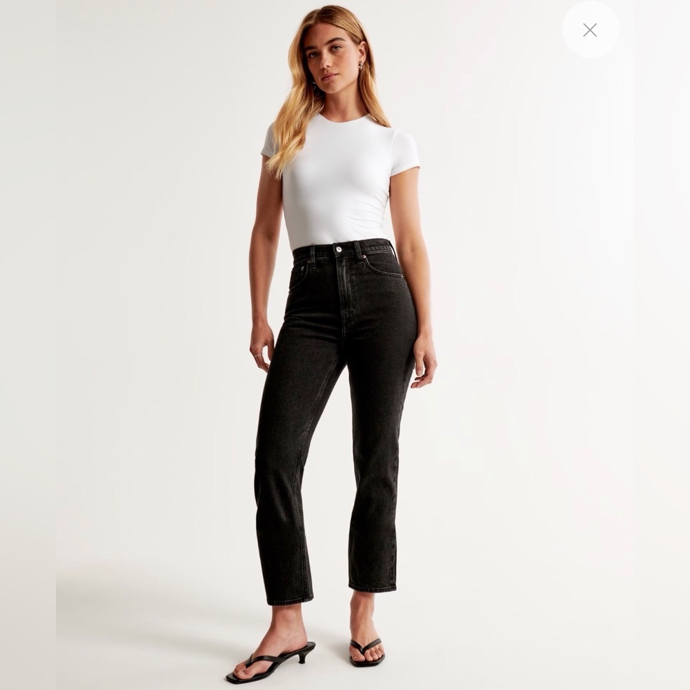 Abercrombie & Fitch women’s Washed Black Straight leg Jeans